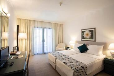 فندق Karia Princess