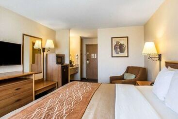 호텔 Quality Inn Lone Pine Near Mount Whitney