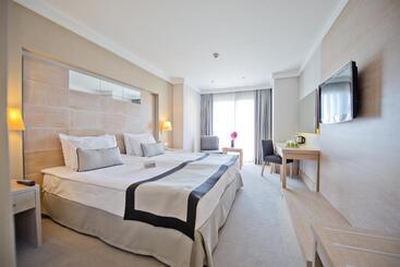 酒店 Ramada Resort By Wyndham Bodrum