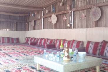 هتل Al Sarmadi Desert Night Camp