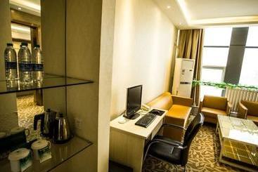 ホテル Greentree Alliance Lianyungang Xinpu District Jiefangdong Rd Motor City