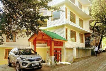 فندق Rising Star With Garden With Private Parking Near To Mall Road