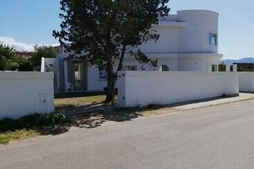 بنسيون Al Mare Da Francesca