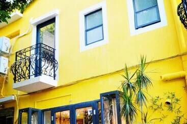 Pensjonat Sharemood Guest House