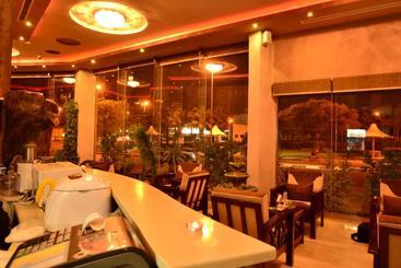 Al Ramla Al Hamra Furnished Units