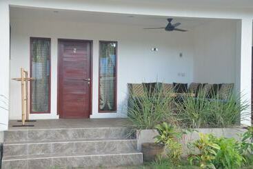 تختخواب و صبحانه Amigos Bungalows Gili Meno