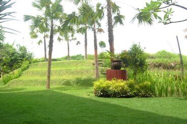 צימר North Wing Canggu Resort