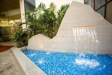 هتل Hansa A Premium Residence