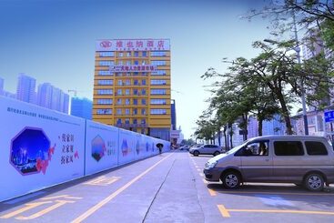 Vienna Hotel Shenzhen Gongming Bus Station