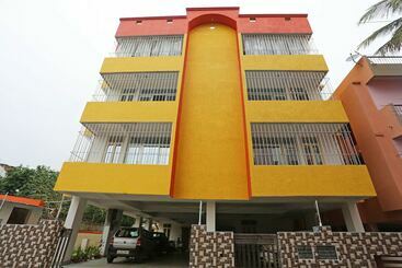 בית מלון כפרי A R Residency By Oyo Rooms