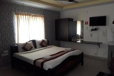 酒店 Chakri Guest House