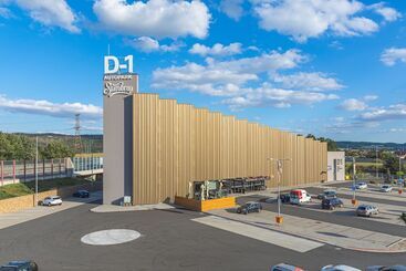 ホテル D1