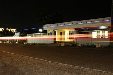 ペンション Pratha Inn