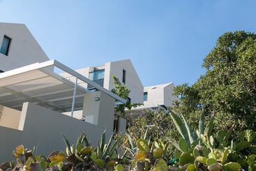 شقق خاصة سياحية Omega Villas Complex
