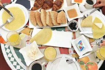 بنسيون Dar Gerniz