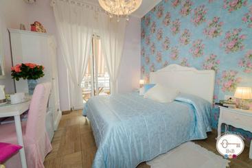 B&b Salerno Chic In Center