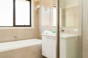 דירות לתיירים Cosy On Currawong