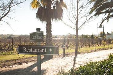 بيت ريفى The Country Guesthouse