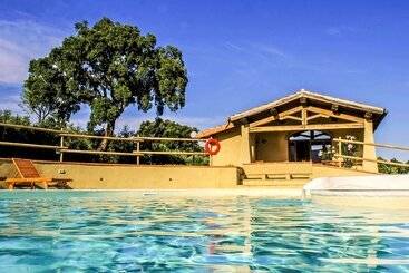 هتل روستایی Agriturismo La Luciana