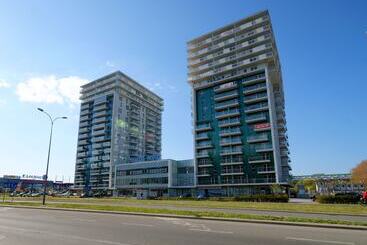 דירות לתיירים Irs Royal Apartments Apartamenty Irs Cztery Oceany