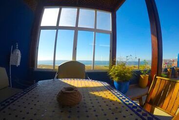 پانسیون He'e Nalu Surf Camp Morocco