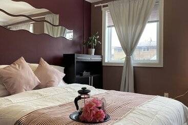 Пансион Kashaneh Guest House   27 Greenbriar