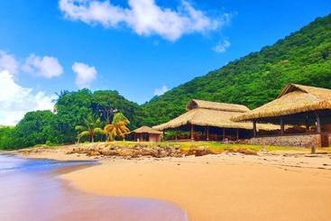 استراحتگاه Tenuta Chatham Bay