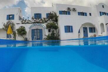 Appart'hotel Santorini Breeze