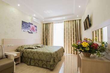 هتل Ahilleon Park Boutique