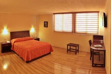 ホテル Cr Tehuacan