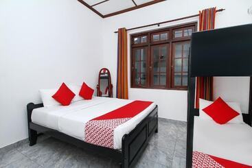 פנסיון Leo S Home Stay