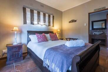 ペンション Tindlovu Country Lodge