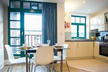 דירות לתיירים Temple Bar District Apartments