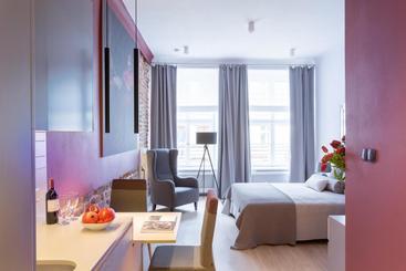 آپارتمان‌های توریست‌ها Cadena Gallery Apartments Witkacy