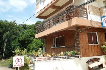 Centillo Travellers Inn