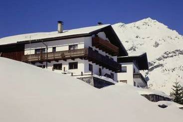 관광객 아파트 Haus Wötzinger