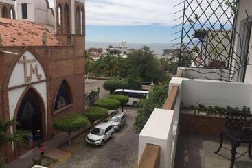 בית מלון כפרי Casa Del Parque Vallarta