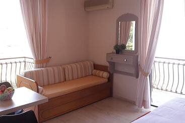 דירה Kallisto Studios