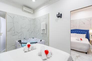 פנסיון Miss Suite