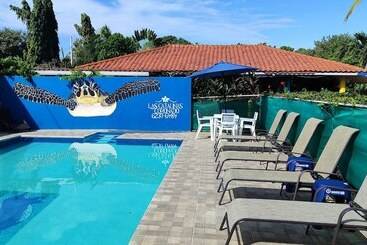 פונדק Las Catalinas Coronado