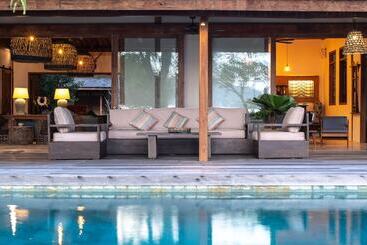 ツーリストアパートメント Villa Pulau Cinta