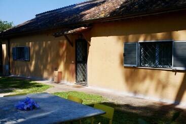 Apartament Castello Del Duca