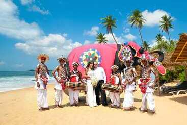 בית מלון כפרי Ralla Beach Resort