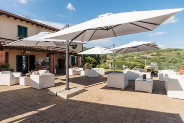 هتل روستایی Agriturismo   Collina Toscana Resort