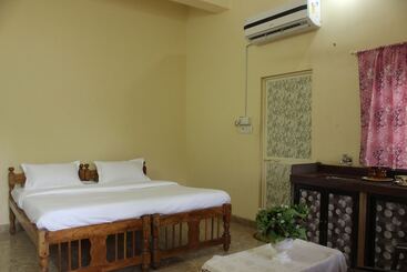 Appartamenti turistici Oyo 6236 Home Studio Near Sinquerim Beach