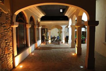 פנסיון Villa Pasis