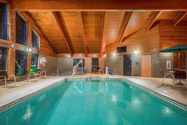 هتل Americinn By Wyndham Park Rapids