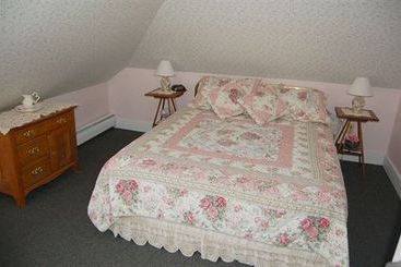 酒店 Atlantic Birches Inn