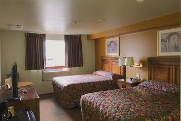 فندق Bay City Inn