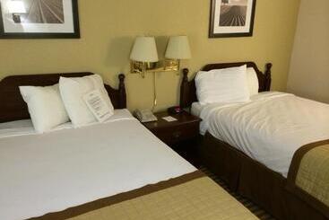 酒店 Baymont By Wyndham Metropolis